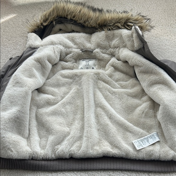 Abercrombie Kids Taupe Puffer Jacket with Faux Fur Trim - Picture 4 of 7